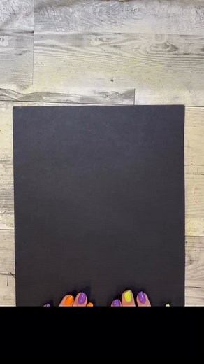 👻👀 One of my favourite spooky art projects—super simple and seriously cute! These little ghosts turn out so cool every time. Here’s what you’ll need: 🖤 Black paper 🎨 White paint (diluted with water so it’s easy to blow!) 🥄 A spoon 🥤 A straw 🖊 Black marker Spoon some watery white paint onto the paper and blow it into ghost shapes using your straw. Once dry, add faces and details with your marker! The black background shows through the paint just enough to make them look sheer and spooky. T