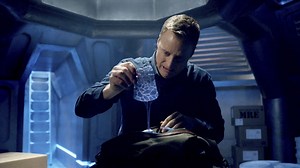 Resident Alien: Staffel 3 auch bei Netflix? Alle Infos