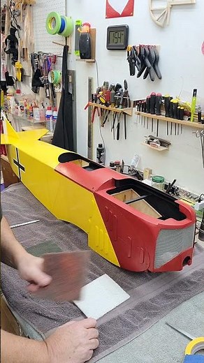 Balsa USA 1/4 Scale Fokker D. VII - Weathering the Paint