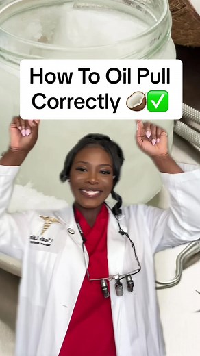 HOW TO OIL PULL CORRECTLY 🥥✅ Oil pulling is an ancient practice with several benefits. Here’s how to get those benefits and oil pull like a PRO. 😁 SHARE WITH A FRIEND ✨ #oilpulling #oilpullingbenefits #oilpullingforteeth #oilpullingmethod #oralhygiene #holistichealth #dentalhygienist #teethtok #freshbreath #oralhealth #greenscreen