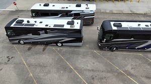 Many new owners are skeptical about making sharp turns in their motorhome. Watch how easily this 45 foot Allegro Bus can turn around in a tight spot! The tag axle on this floor plan is steerable, making sharp turns easier than ever! | Tiffin Motorhomes