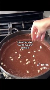 Cooking whit demitra 😭 #notmine #kalogerasisters #funny #demitrakalogera #nutella