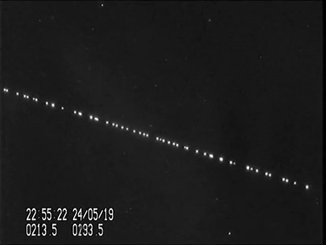 How to Spot SpaceX's 60 New Starlink Satellites in the Night Sky