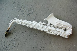 A professor just 3D-printed this nylon alto saxophone, and it doesn’t sound half bad
