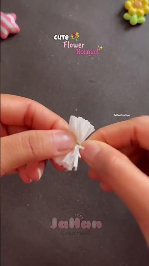 Cute mini flower bouquet 💐💖 #diy #papercraft #craft #giftideas #shortvideo