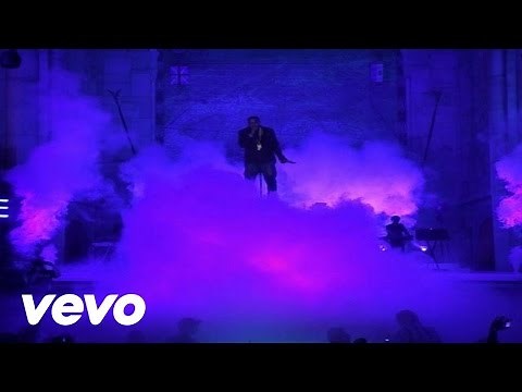 Kanye West - Flashing Lights (Heineken Red Star Access And Kanye West Present G.O.O.D. Music)