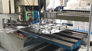 Best Selling Party String Toy-Gun Silly Crazy Party Spray String Gun