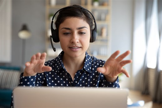 DeepL becomes real-time translator