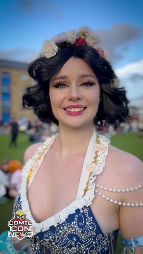 Disney princess Snow White cosplay recorded at MCM London Comic Con 2022 by Comic Con News Cosplayer : @_heartdice_ video @muratcankuscu @mcmcomiccon @disney #disney #disneyprincess #snowwhite #fairytales #fairytale #fable #cosplay #snowwhitecosplay #disneyplus #comiccon2022 #comicconnews #mcmcomiccon #mcmcomiccon2022 #mcmlondon #mcmlondon2022