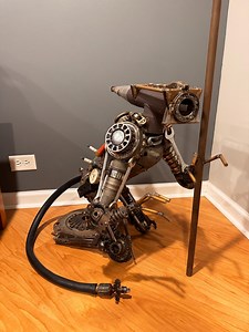 80 lb Welded Alien Sculpture – Handmade from Engine Parts | One-of-a-Kind Recycled Metal Statue | Local Pickup Only - Etsy 日本