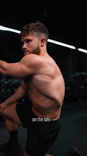 Top 4 lat exercises (that all come with a deep stretch!) | cross body lat pulldowns