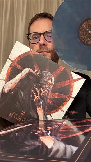Beat Schoch on Instagram: "Within Temptation _bleed out Limited Edition Box Set Vinyl: Translucent blue&red marbled Symphonic-Metal kann auch Freude machen. Mit Bleed Out gelang ein feuriges Meisterwerk. #withintemptation #SymphonicMetal #alternativemetal #vinylcollection #boxset"