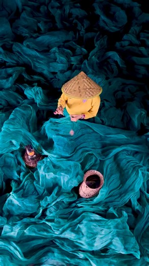 Zay Yar Lin on Instagram: "Portraying the scene of Mending Nets at a fishing village nearby Xiapu, China."