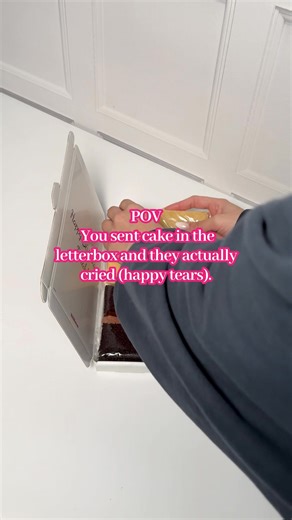 3.2K views · 19 reactions | We don’t just give cards to your friends and families. We give cards with tasty homemade cake—yes, actual cake! It’s the perfect mix of heartfelt and delicious, making every moment extra sweet. | MailBakes | Facebook