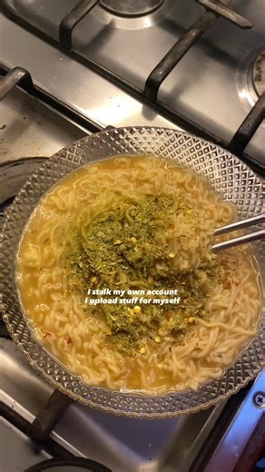 ‎جویریہ 🦢‎ on Instagram: "It makes me happy 🙂‍↕️🌸 #trending #viralreel #reelitfeelit #reeltrend #reelchallenge #reelsoftheday #explorepage #instareel #reelinstagram #reelvideo #reelvibes #foryou #fyp #trendingnow #viralvideo #creatorspotlight #instatrend #contentcreator #socialmediatips #reelgoals #reel2025 #reelboost #discoverunder10k #trendalert #exploremore"