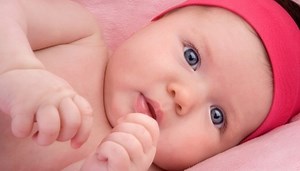 Baby Eyelashes: What To Expect at Birth & How They Grow