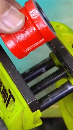 8.1K views · 13 reactions | DIY Pipe Threader From Banded Coupling #pipefitting | Perston Ryan 2 | Facebook