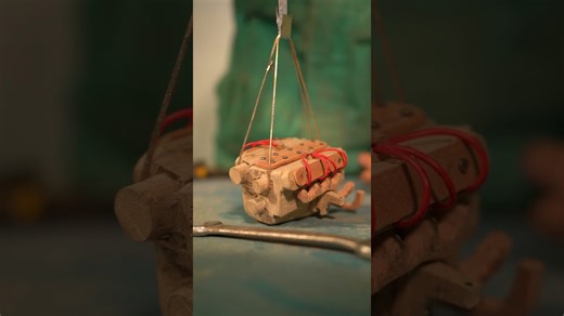 Wooden Hummer H1 engine - Woodcarving