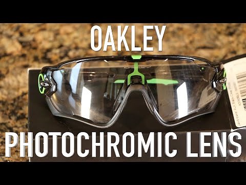 Oakley Jawbreaker - Photochromic Lens - Adaptive Light Lens
