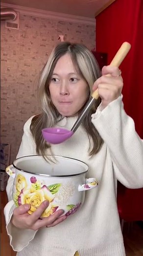 What to do if a child is crying👶🏻😭😂