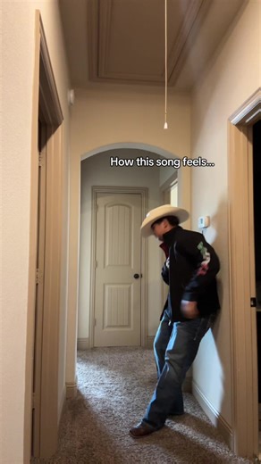 Exact feeling it gives you… #dtx #musica #relatable #sad #fyp #viral | sad music