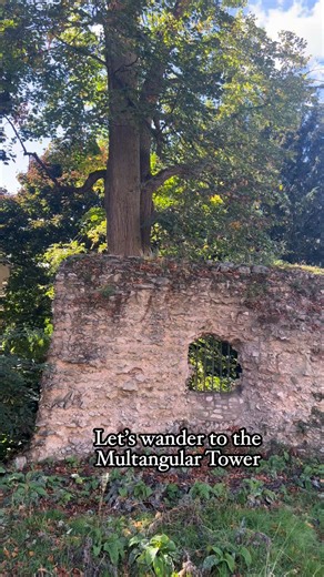 Let’s follow the impressive remains of the 4th century fortress wall to the inside of Multangular Tower which is the finest surviving example of Roman architecture in York. Located next to St Leonard’s Hospital. 📌 save for your next trip. 🏷️Share with somebody you’d like to visit. #MultangularTower #RomanYork #VisitYork #MuseumGardens #YorkshireMuseum #StLeonardsHospital #FortressWall #York #VisitYorkshireTours #Thingstodoinyork | Visit Yorkshire Tours