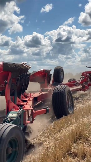 The Case IH 500 Quadtrac is an absolute beast! #caseih #quadtrac500 #CaseIH #Quadtrac500 | Lisa H