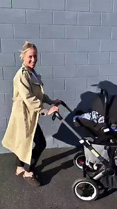 Side-by-side with a pram that’s made for twinning. 👶🏽👶🏽 The Bugaboo Donkey 5 is created for growing families. Whether you’ve got a crew of two at once or you’re welcoming another tiny human this versatile pushchair invites your co-pilots to bond en route to each day’s big adventure. https://www.bugaboo.com/au-en/prams/bugaboo-donkey-5/ #Bugaboo #BugabooDonkey5 #Twin | Bugaboo