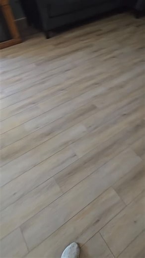 This week's work: We just finished putting in this awesome LVT flooring! ✨朗 #flooring #LVT #work #makeithappen #remodelación #orlandoflorida #tilework #florida #orlando #generalcontractor #bluecollar #bathroomdesign | Clavel Tile Llc | Facebook