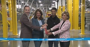 Amazon’s new robotic warehouse in Calgary brings 1,500 new jobs