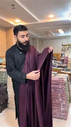 Niazeb Grand Sale: Best Suits Available Now