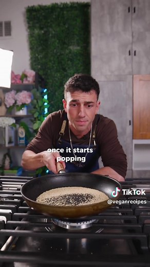 Crunchiest Popped Quinoa Recipe for Vegan Cooking