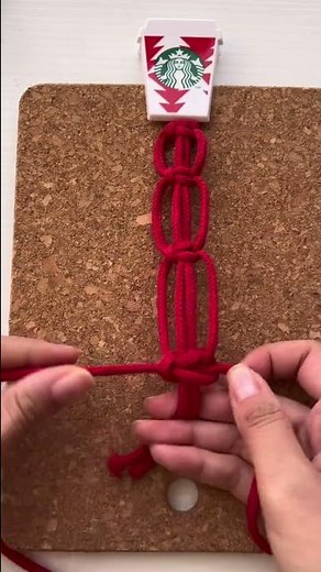 100均材料でもOK！マクラメ入門編「クリスマスツリーの形のオーナメント」How to make Macrame Christmas tree ornament ame #shorts
