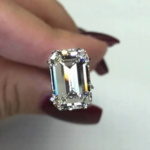 4.5K views · 293 reactions | Sharp and elegant 4.46ct J VVS2 $47,000 #fdnyemerald #emerald #diamonds | Forever Diamonds NY | Facebook