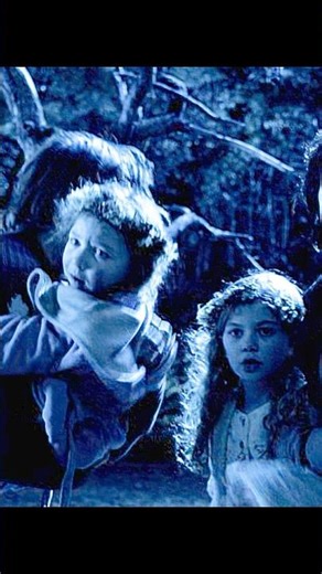 👻 The Haunting Choice: A Mother's Love vs. a Ghost's Grasp | Mama (2013)