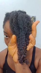 11K views · 174 reactions | My 2025 hair growth routine for the moment I started washing my hair every 4 weeks, I'm not mad at it, and I moisturise 2 times a week  I oil my scalp 3 times a week. I will be detoxing my scalp & hair maybe every 4 to 6 weeks. | Hair Tips & Lifestyle | Facebook