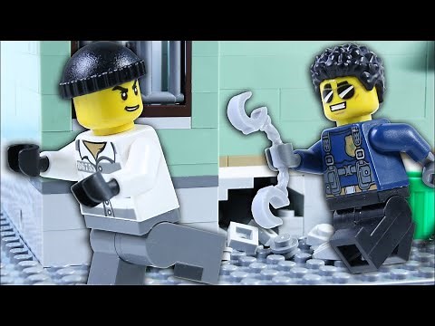 LEGO City Police Breakout | Billy Bricks | Children's cartoons | WildBrain Turbo