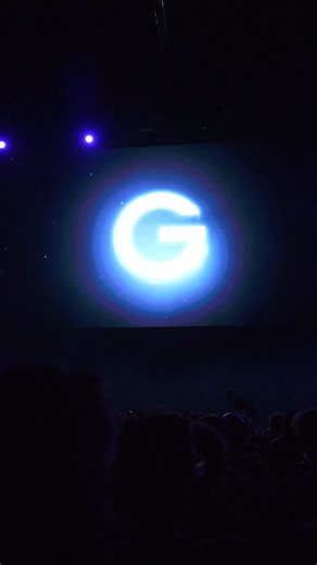 Auf den Bühnen des Greator Festivals 2025 hat Dieter Lange unser Publikum nicht nur inspiriert – er hat Perspektiven verschoben. 🧭✨ Seine Worte hallen nach: Nicht höher, schneller, weiter ist der Weg – sondern bewusster, klarer, wahrhaftiger. #greatorfestival #bringtdichweiter #nordstern #lebensschule | Greator