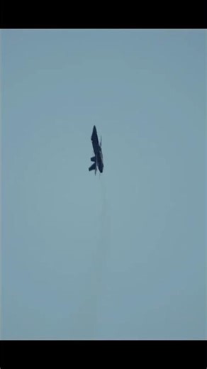 INSANE F-18 Zoom Climb & Vertical Roll! 🌪️😱