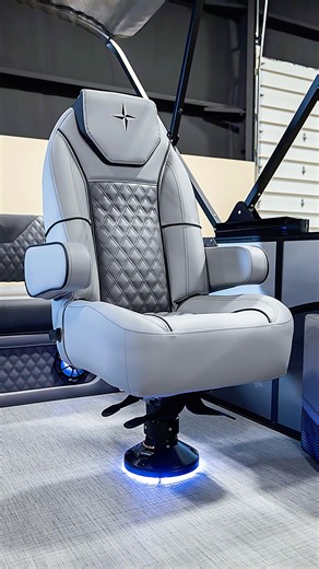 🚨 2026 Berkshire Interior Alert! 🚨 Check out the stunning new interior design featured on the 2026 Berkshire 23UL STS 👀✨ We’ve got two more of these all-new layouts currently in production — ➡️ A 2026 25ULE STS ➡️ And a 2026 22UL CTS Plus, for anyone looking to get on the water at a discount next season, we have: 🌊 A 2025 Berkshire 22UL LE 2.75 (former dealer demo — priced to move!) 🌊 And an in-stock 2026 22UL CTS 2.75 you can come see in person today. Stop in at Ryden Marine in Minocqua, W