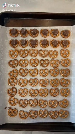 Delicious Rolo Pretzel Holiday Dessert Recipe