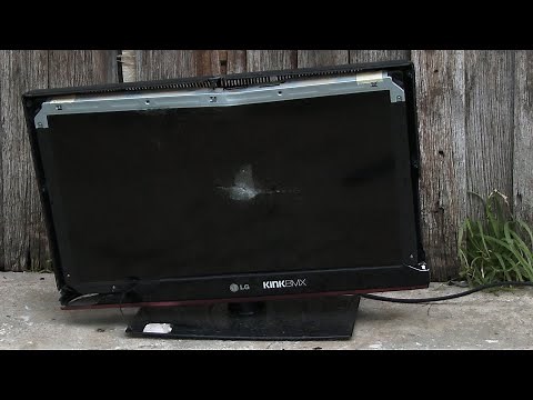 Smash Broken LG 26" LCD TV