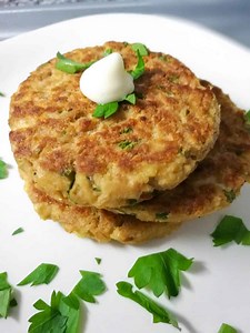 Quick and Easy Tuna Cakes ready in 15 minutes