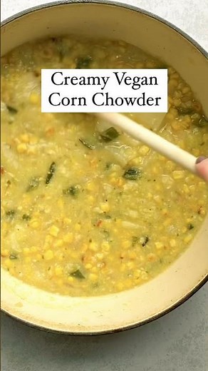 Creamy Vegan Corn Chowder