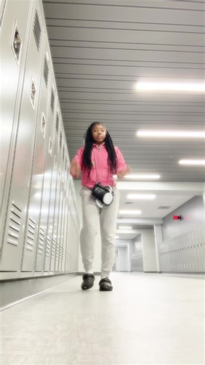 I b paranoid asl making tiktoks in the hallway 😂