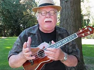 TUNING THE UKULELE by "UKULELE MIKE"