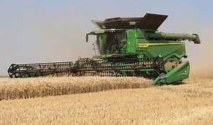 Video: John Deere's monster £850,000 X9 combine - Farmers Weekly