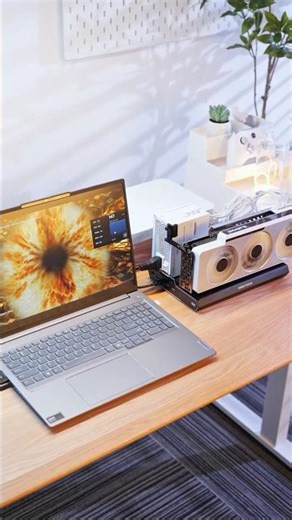 Upgrade Your Laptop with a Desktop GPU | MINISFORUM DEG2 eGPU via Thunderbolt 5