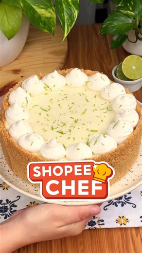Shopee on Instagram: "Essa torta de limão da @isabelsantoxs fica simplesmente incrível, o creme suave com a base de biscoitos que derrete na boca! Já salva a receita pra fazer em 2026 Base: 300 gramas de biscoito maisena 100g de manteiga Creme: 2 caixinhas de leite condensado 2 caixinhas de creme de leite Suco de 4 limões #ShopeeBR"