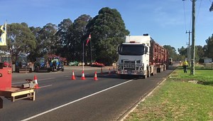 16K views · 132 reactions | SOUTH WEST POLICE CHECK POINT Police, SES, Department of Fire and Emergency Services and Defence Force are all manning the checkpoint on the South Western Highway north of Waroona. | South Western Times | Facebook